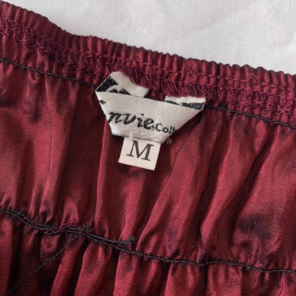 Vintage Red Prom Dress with Timeless Elegance - Picture 12 of 16